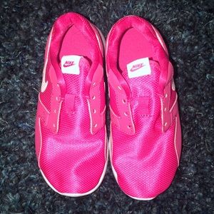 Girls shoes